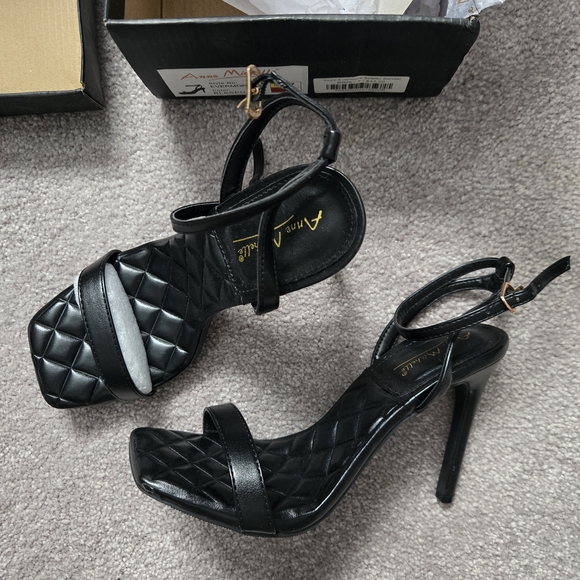 Anne Michelle Shoes - Anne Michelle Quilted Black Heels